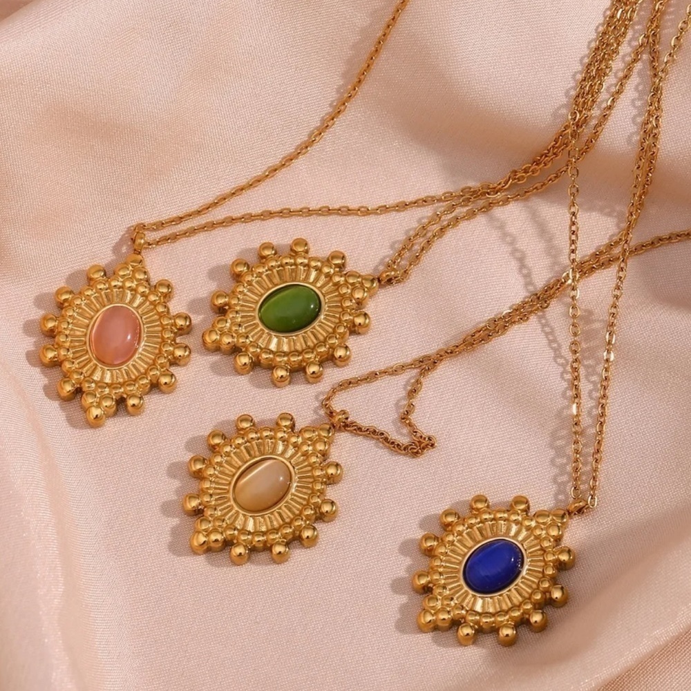 18K  gold plated pendant necklace